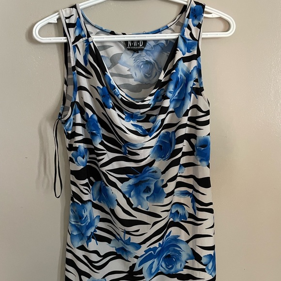 (S) N.W.D Blue Floral Tank - Picture 1 of 2